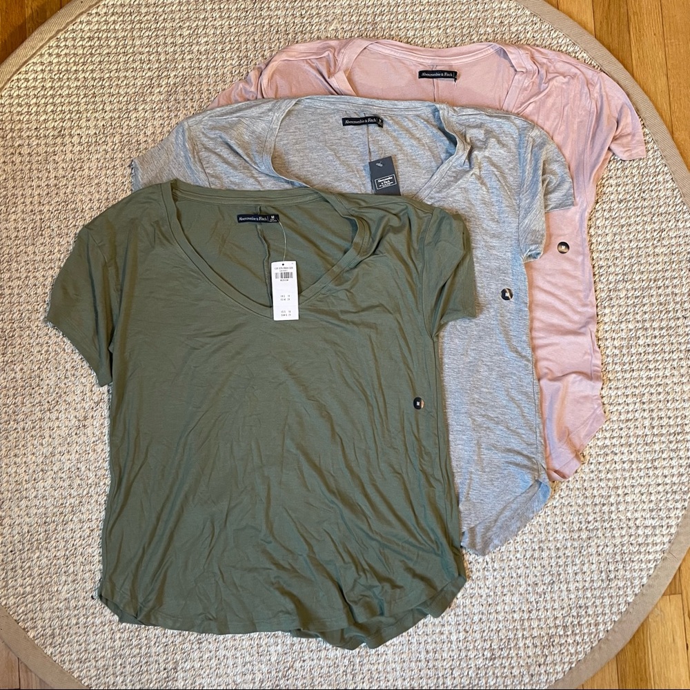 THREE Abercrombie and fitch t shirts